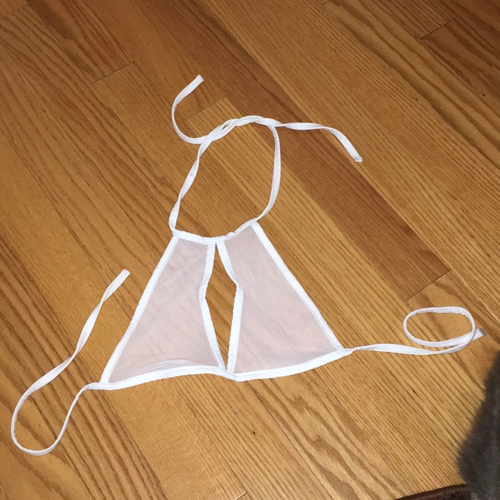 iHeartRaves white keyhole mesh top